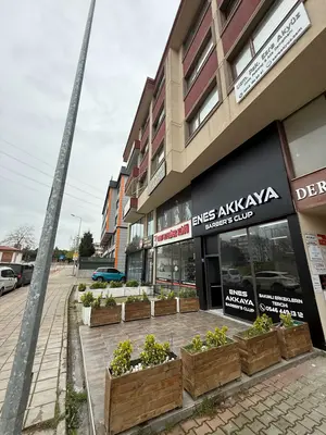 ENES AKKAYA BARBER’S CLUP ERKEK KUAFÖRÜ
