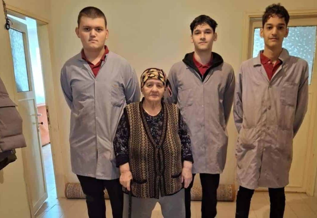Çorlu MTAL Öğrencilerden Şehit Annesine Kalpleri Isıtan Ziyaret