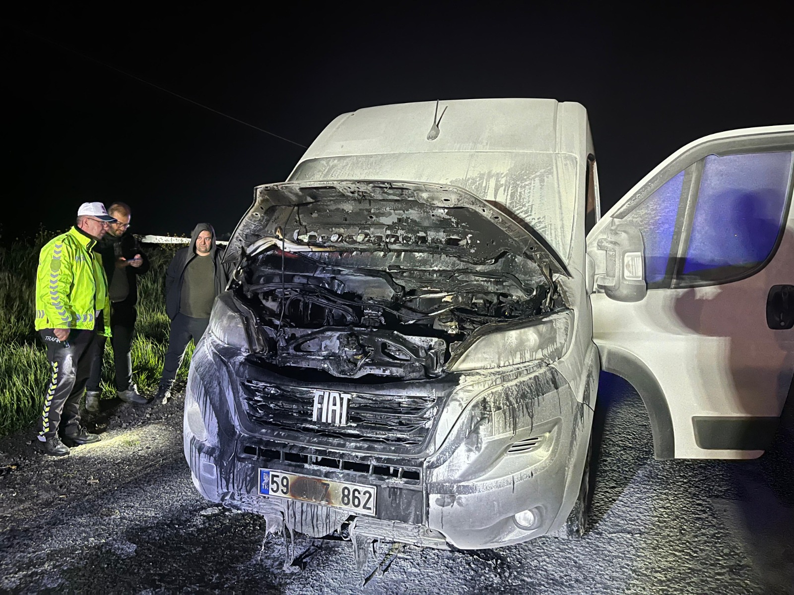 Ergene’de Korkutan Yangın İşçi Servisi Alevlere Teslim Oldu