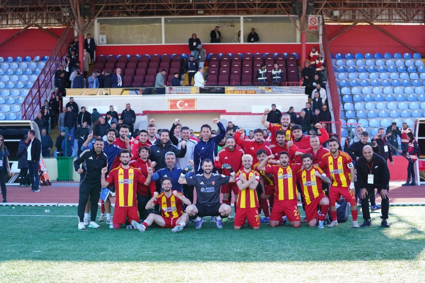 Çorluspor 1947 Final Yolunda İlk Randevu Küçükçekmece’de