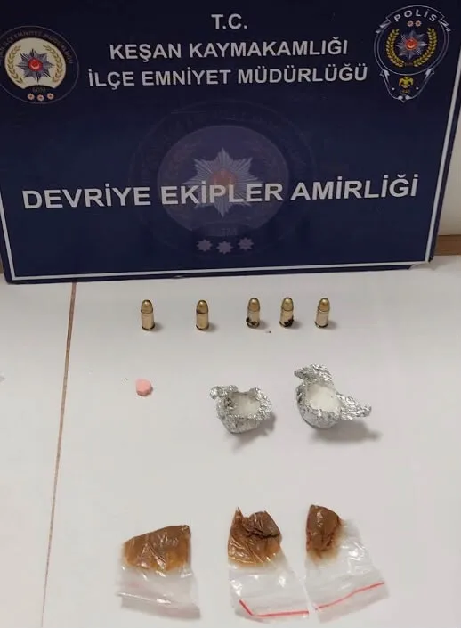 Edirne’de araçta av tüfeği ve uyuşturucu ele geçirildi; 1 tutuklama — Keşan, Edirne
