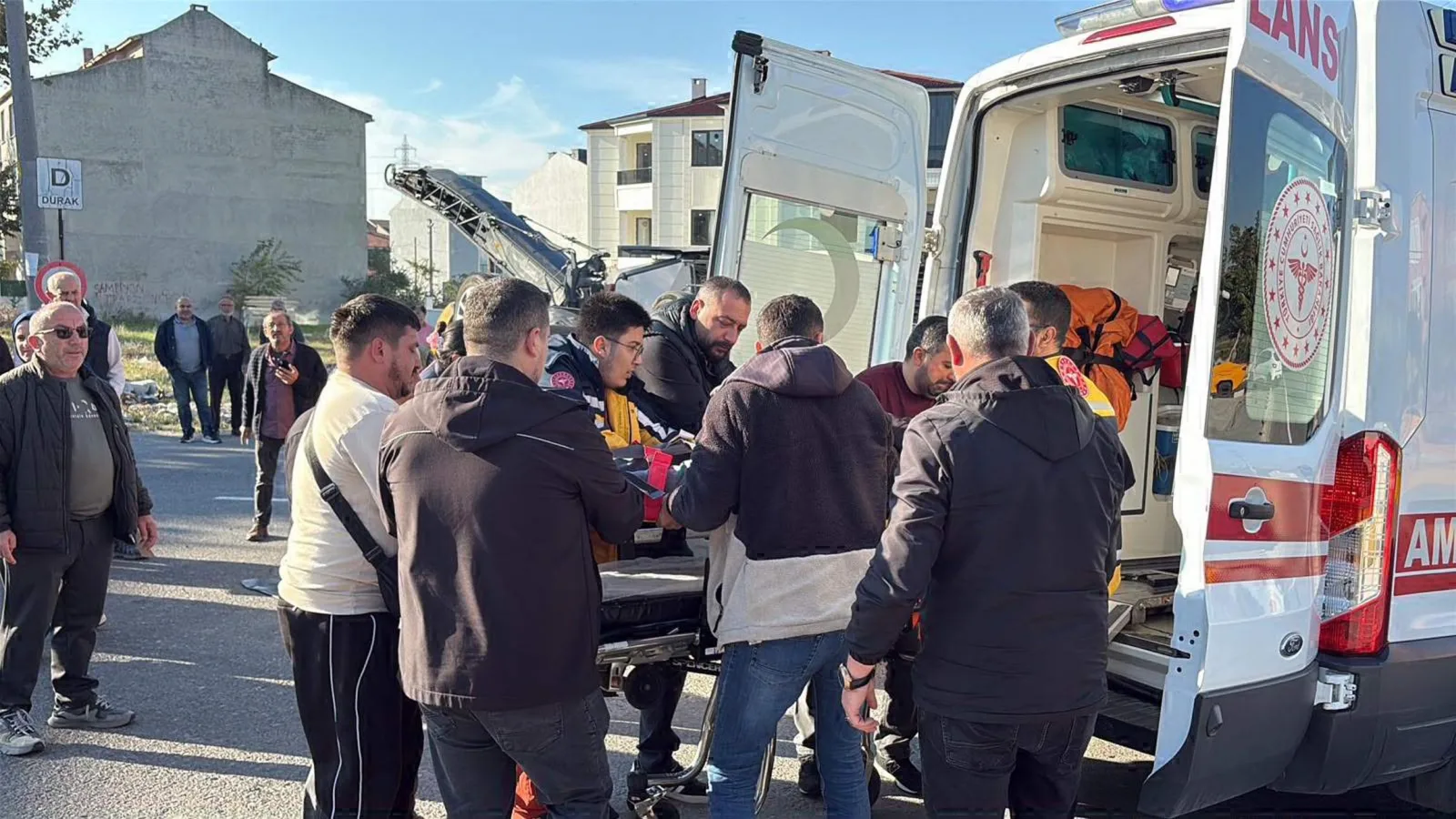 Otomobil ile çarpışan taksi takla attı; 1 yaralı — Çorlu, Tekirdağ