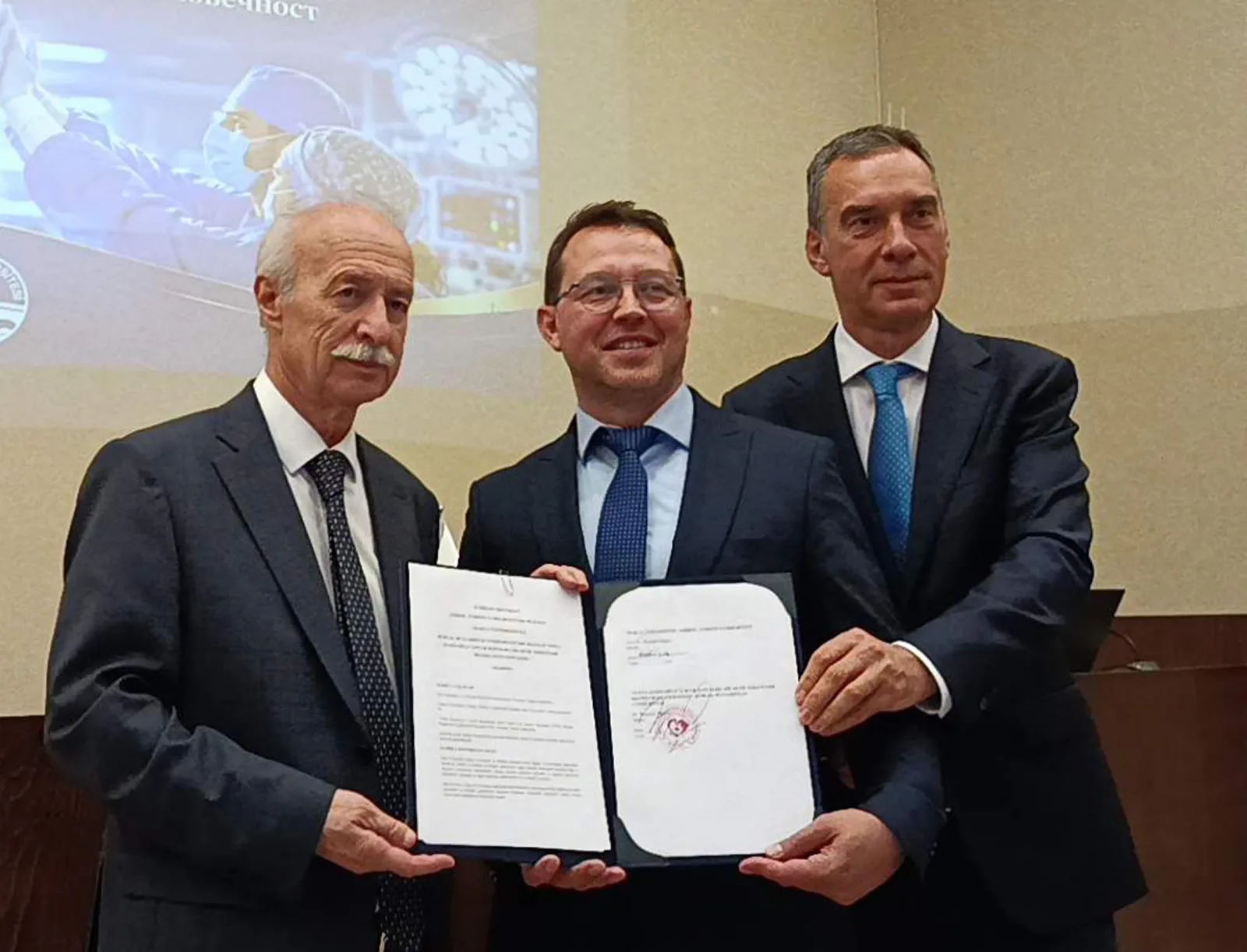 Trakya Üniversitesi ile Burgaz'daki Sveta Anastasiya Çocuk Hastanesi arasında iş birliği protokolü imzalandı — Edirne