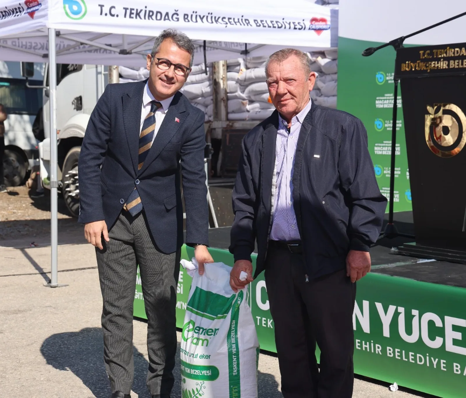 Tekirdağ Büyükşehir Belediyesi'nden üreticiye tohum desteği — Tekirdağ