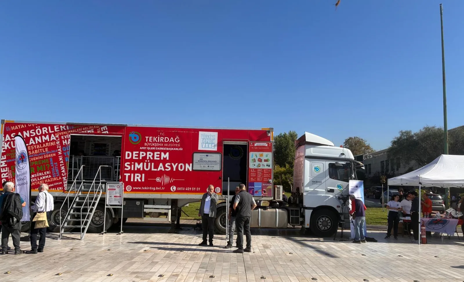 Tekirdağ'ın 'Deprem Simülasyon TIR'ı Yunanistan ve Bulgaristan'da — Tekirdağ