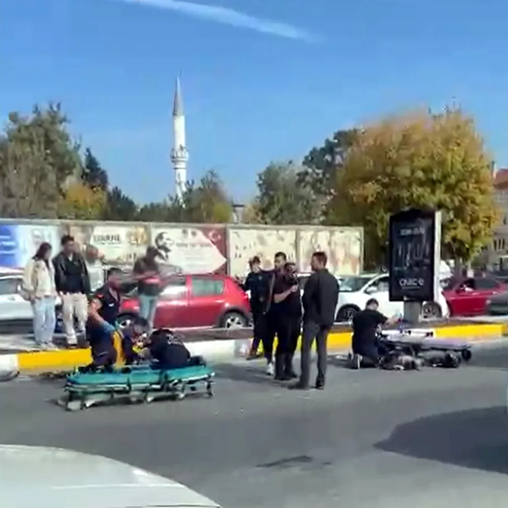 Taksiyle motosiklet çarpıştı; 2 yaralı — Edirne