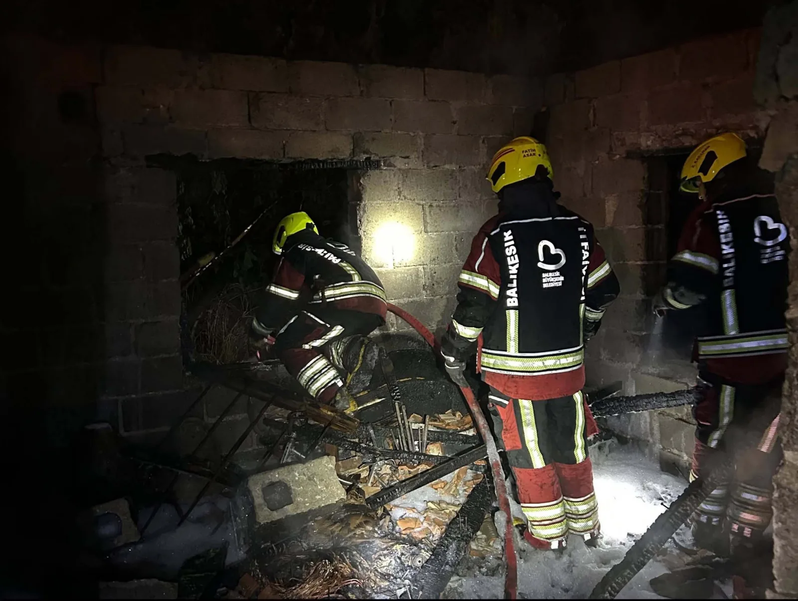 Balıkesir'de zeytin işleme tesisinde yangın — Burhaniye, Balıkesir