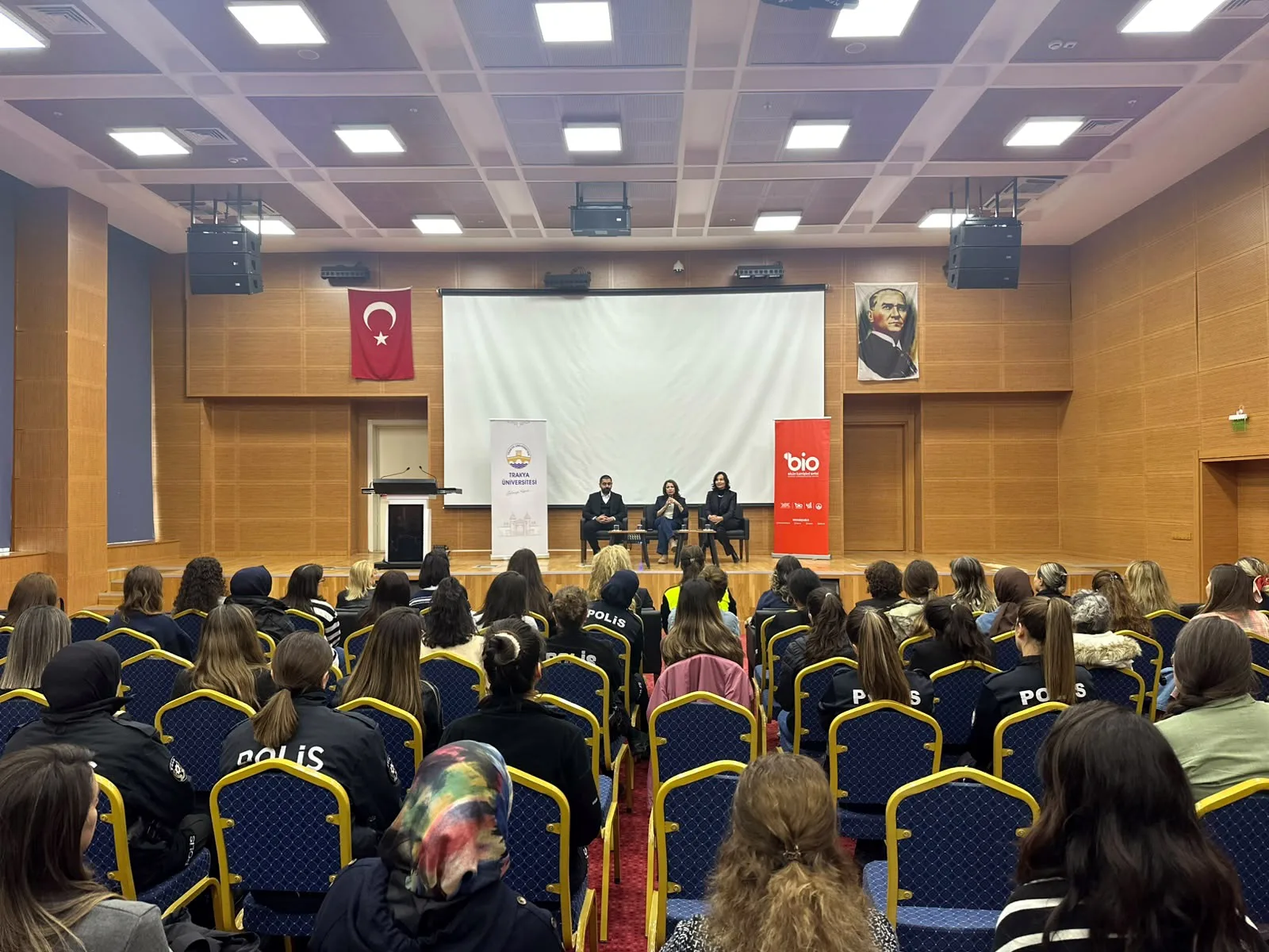 Edirne Emniyet Müdürlüğü’nde meme kanseri farkındalığı konferansı — Edirne
