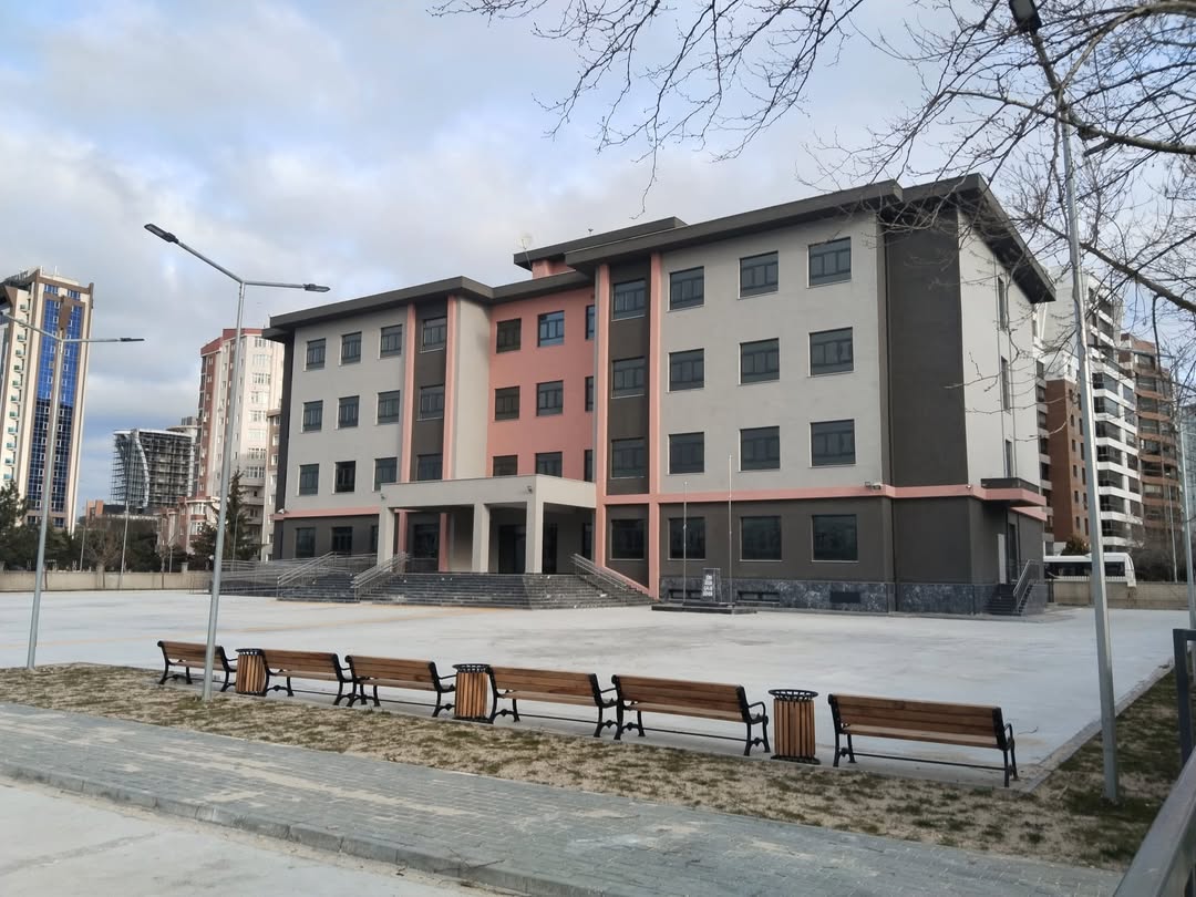 Çorlu Ticaret Borsası Anadolu Lisesi İnşaatı Bitti