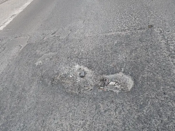 Yol ve Kaldırım: Kavaklar Sokak, Şeyhsinan Mahallesi