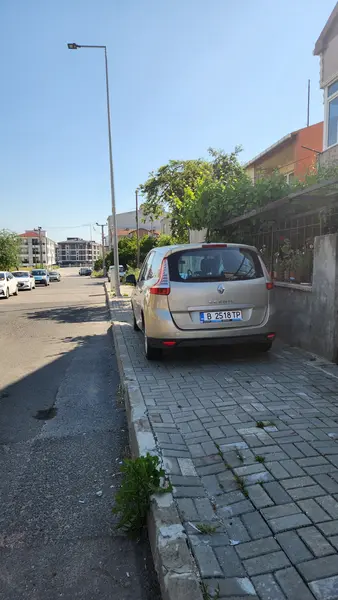 Yol ve Kaldırım: Bağlariçi 3. Sokak, Reşadiye Mahallesi