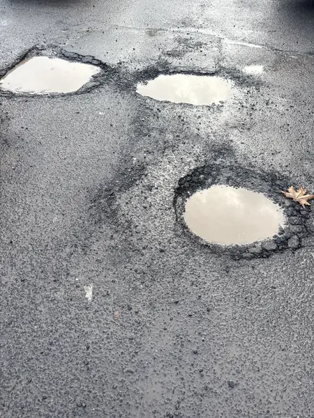 Yol ve Kaldırım: Yakut Sokak, Kazımiye Mahallesi