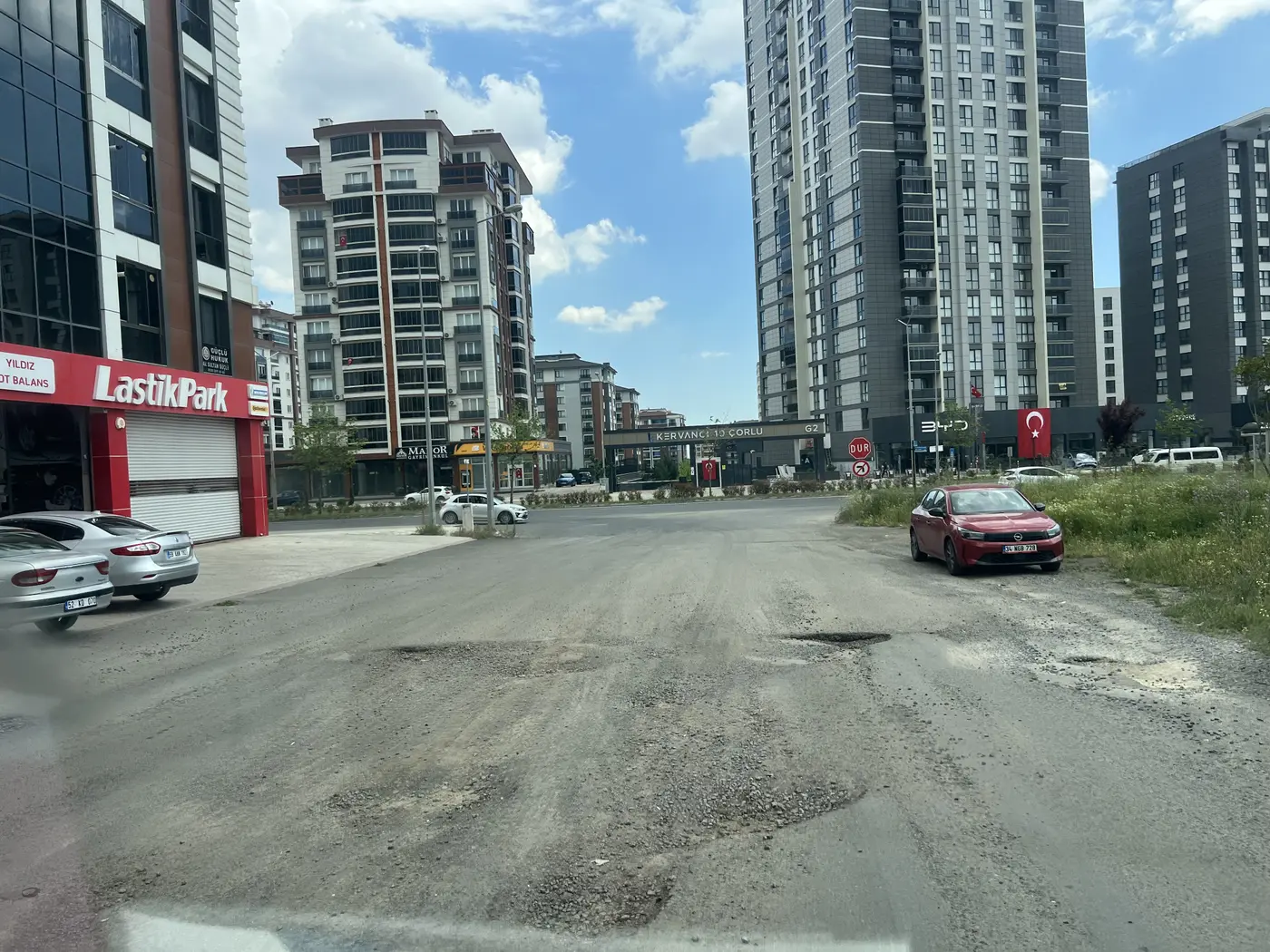 Yol ve Kaldırım, Hatip Mahallesi