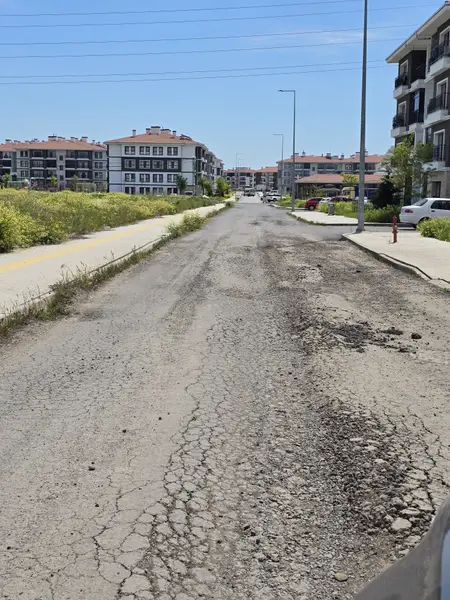 Yol ve Kaldırım: 4141 Sokak, Zafer Mahallesi