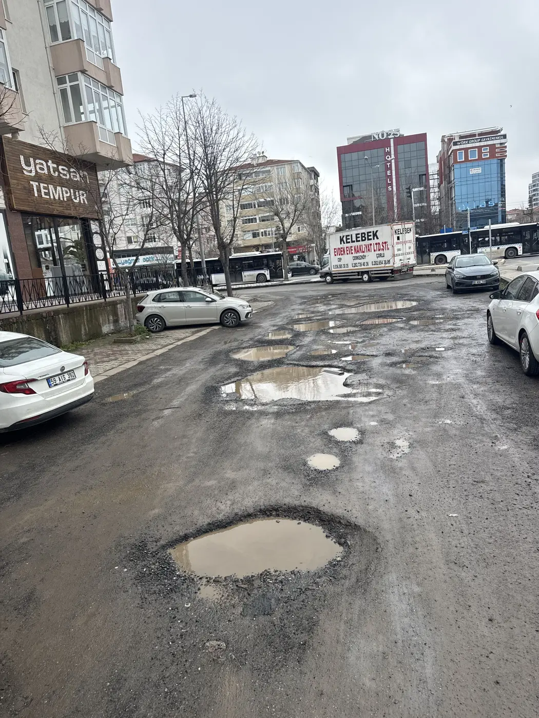 Yol ve Kaldırım, Muhittin Mahallesi
