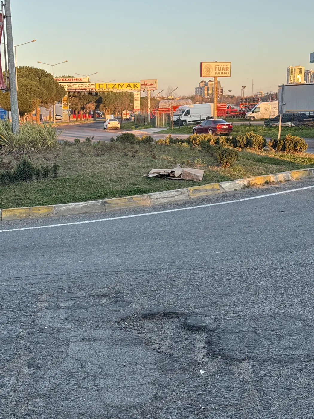 Yol ve Kaldırım, Zafer Mahallesi