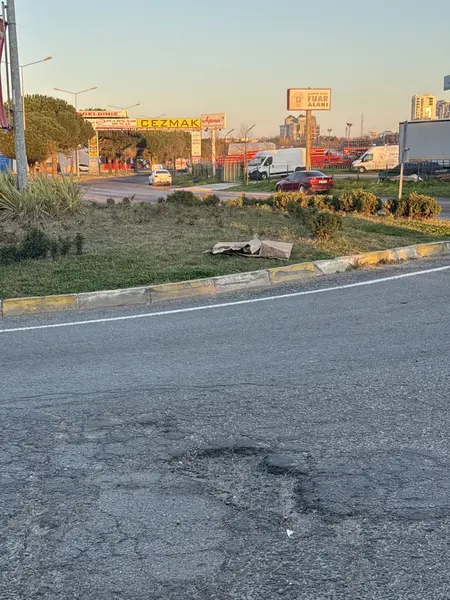 Yol ve Kaldırım: Zafer Mahallesi