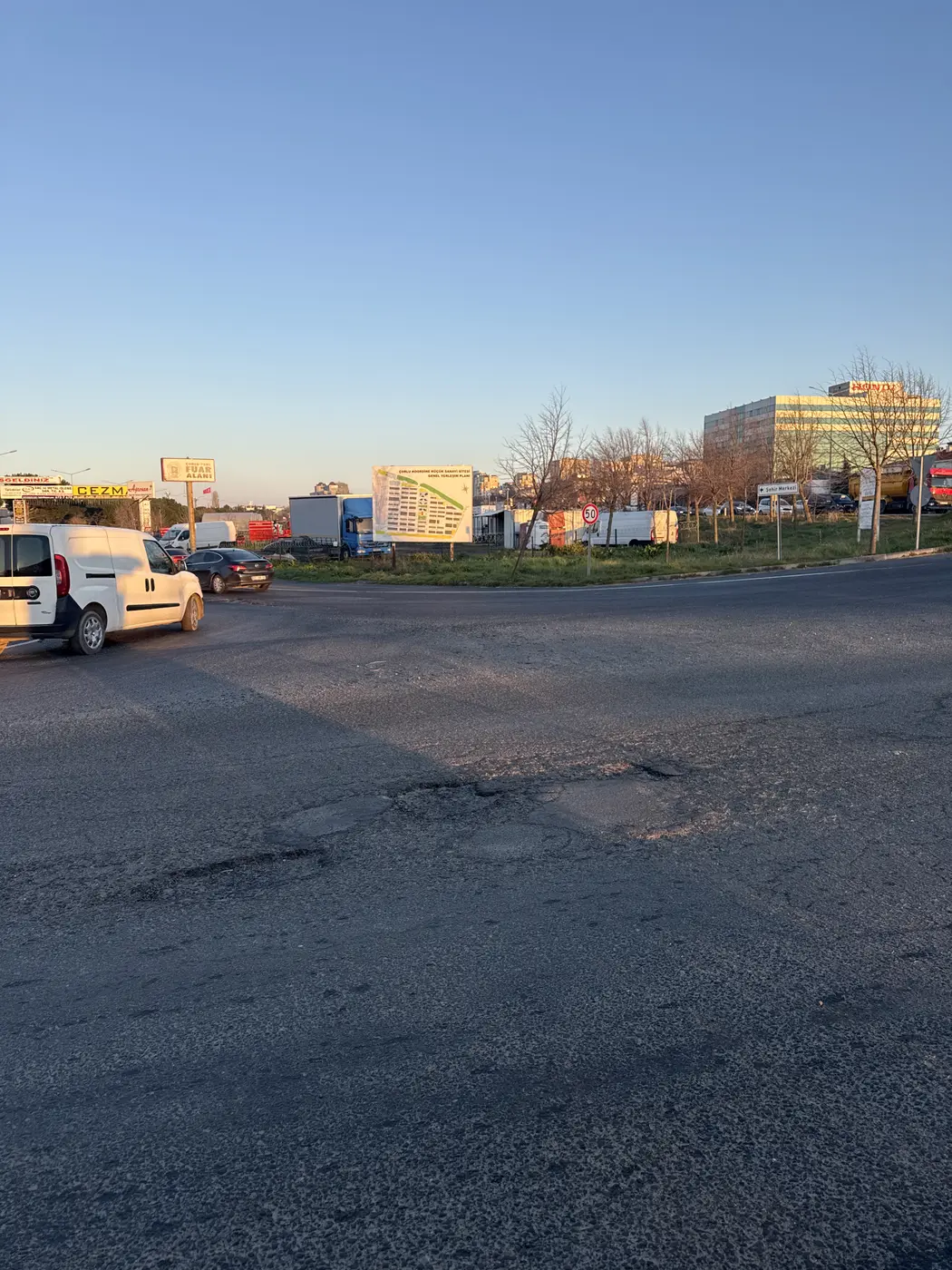 Yol ve Kaldırım, Zafer Mahallesi