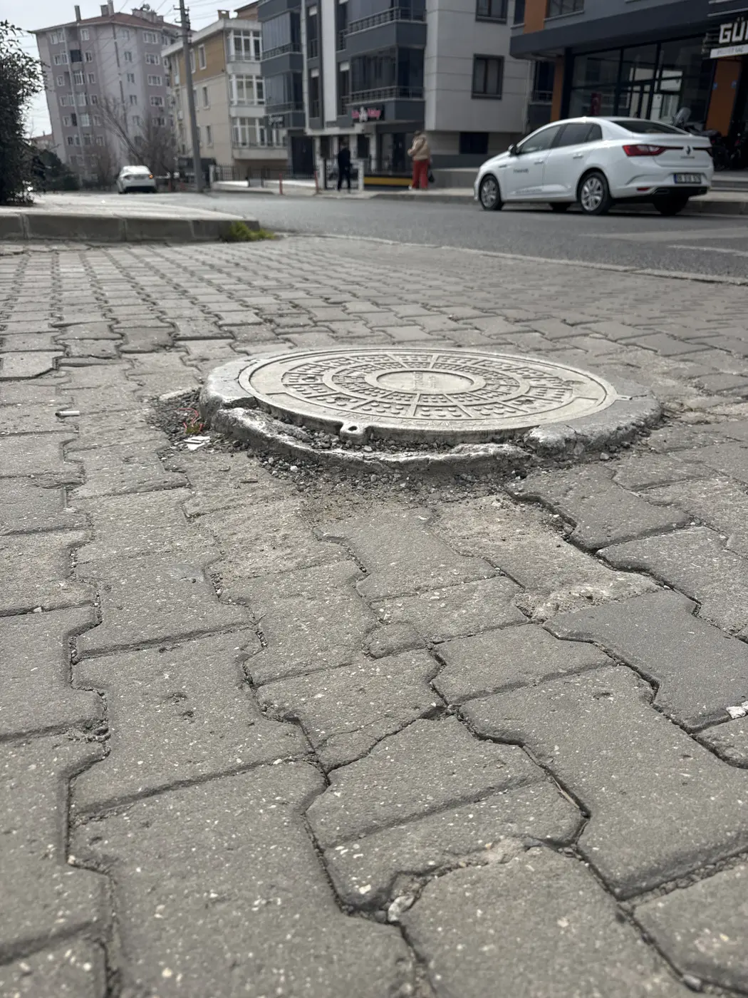 Yol ve Kaldırım, Alipaşa Mahallesi