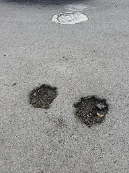 Yol ve Kaldırım: Göreme Sokak, Kazımiye Mahallesi