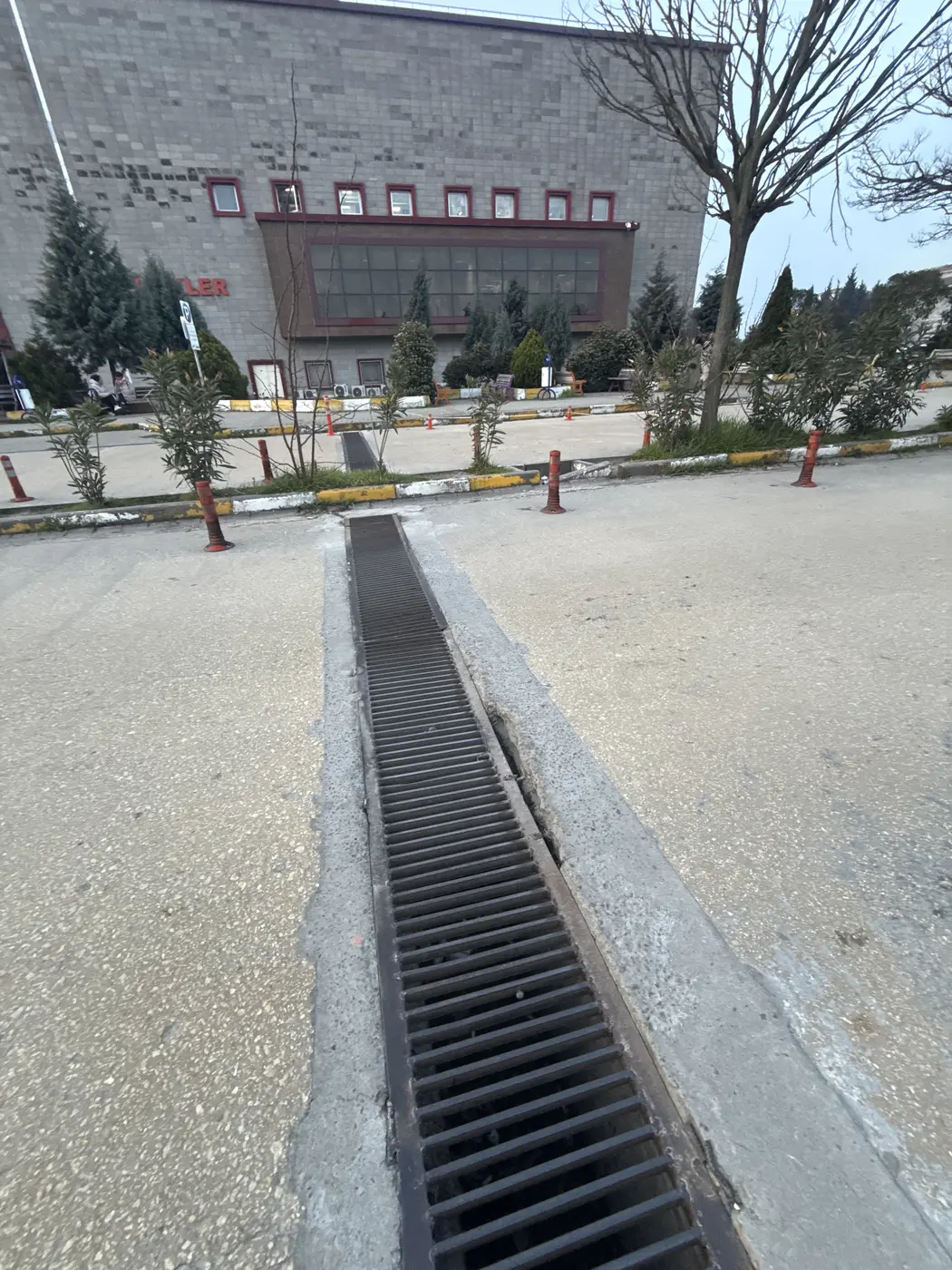 Yol ve Kaldırım, Zafer Mahallesi