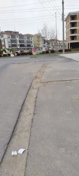 Yol ve Kaldırım: Bağlariçi 3. Sokak, Reşadiye Mahallesi