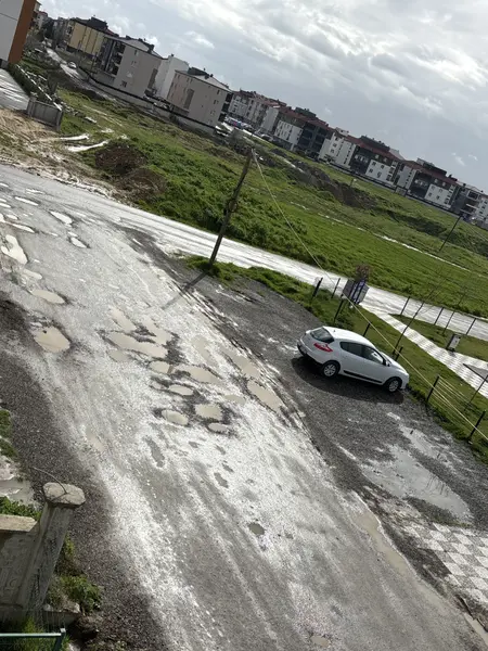 Yol ve Kaldırım: Cemal Gürsel Bulvarı, Cumhuriyet Mahallesi