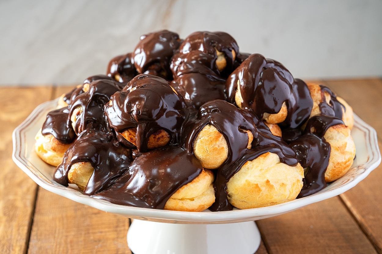 Beylerbeyi Profiterol (Hürriyet)