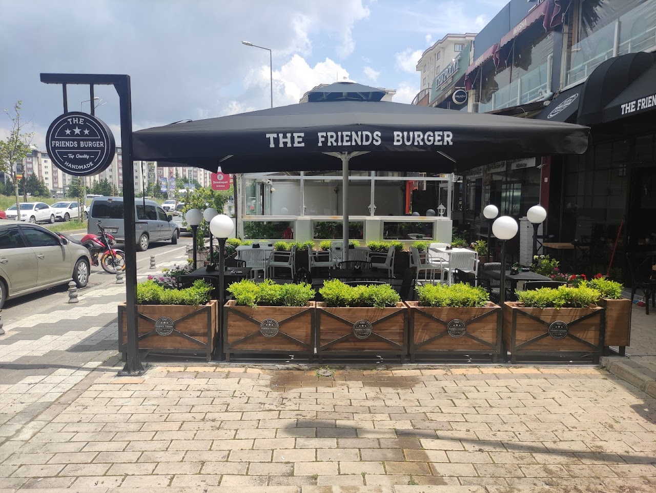 THE FRlENDS BURGER