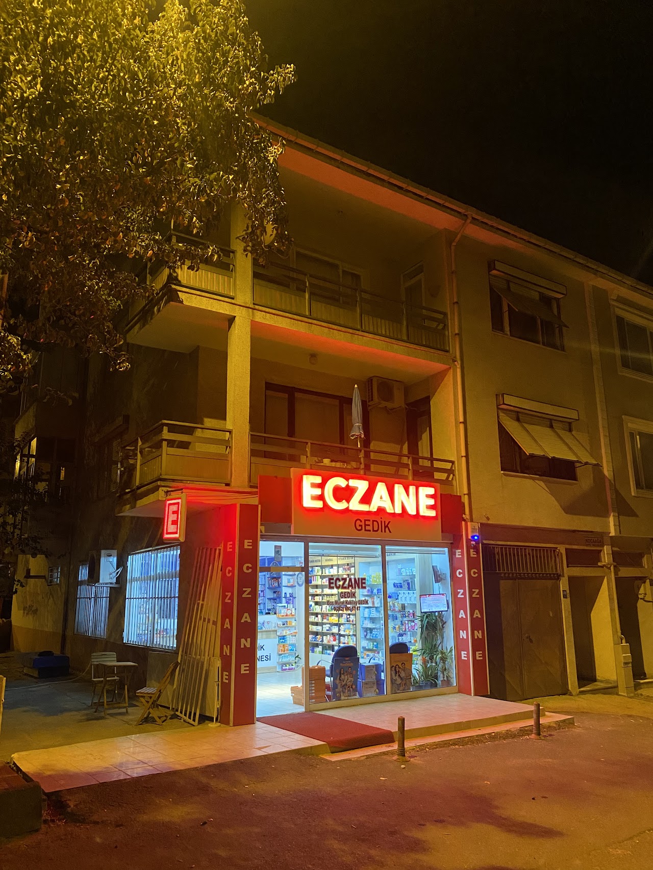 Gedik Eczanesi