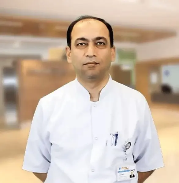 Dr. Fuat Takak
